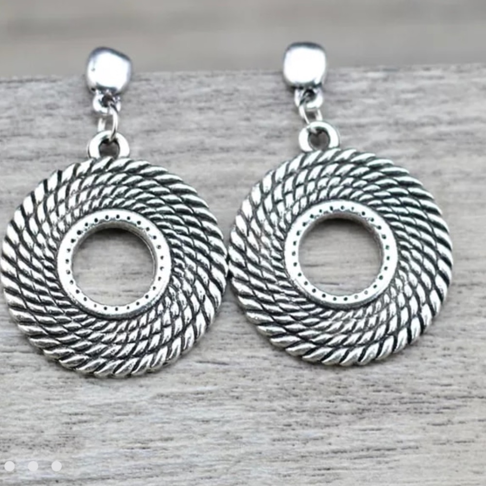 Round Twist Earrings